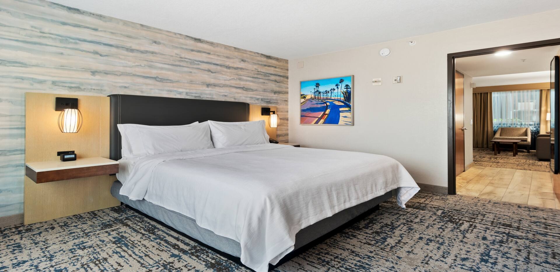 041-reva-king-bedroom