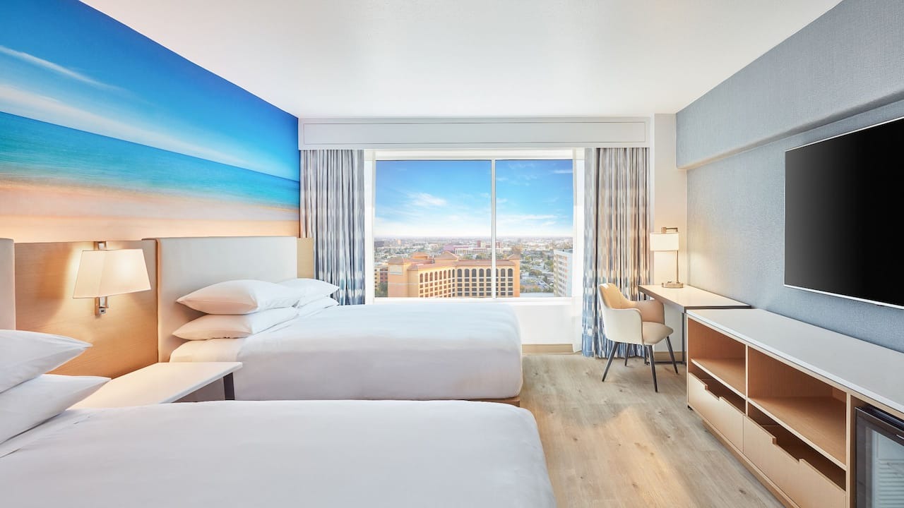 ALICA-P0252-Two-Queen-Deluxe-Gue