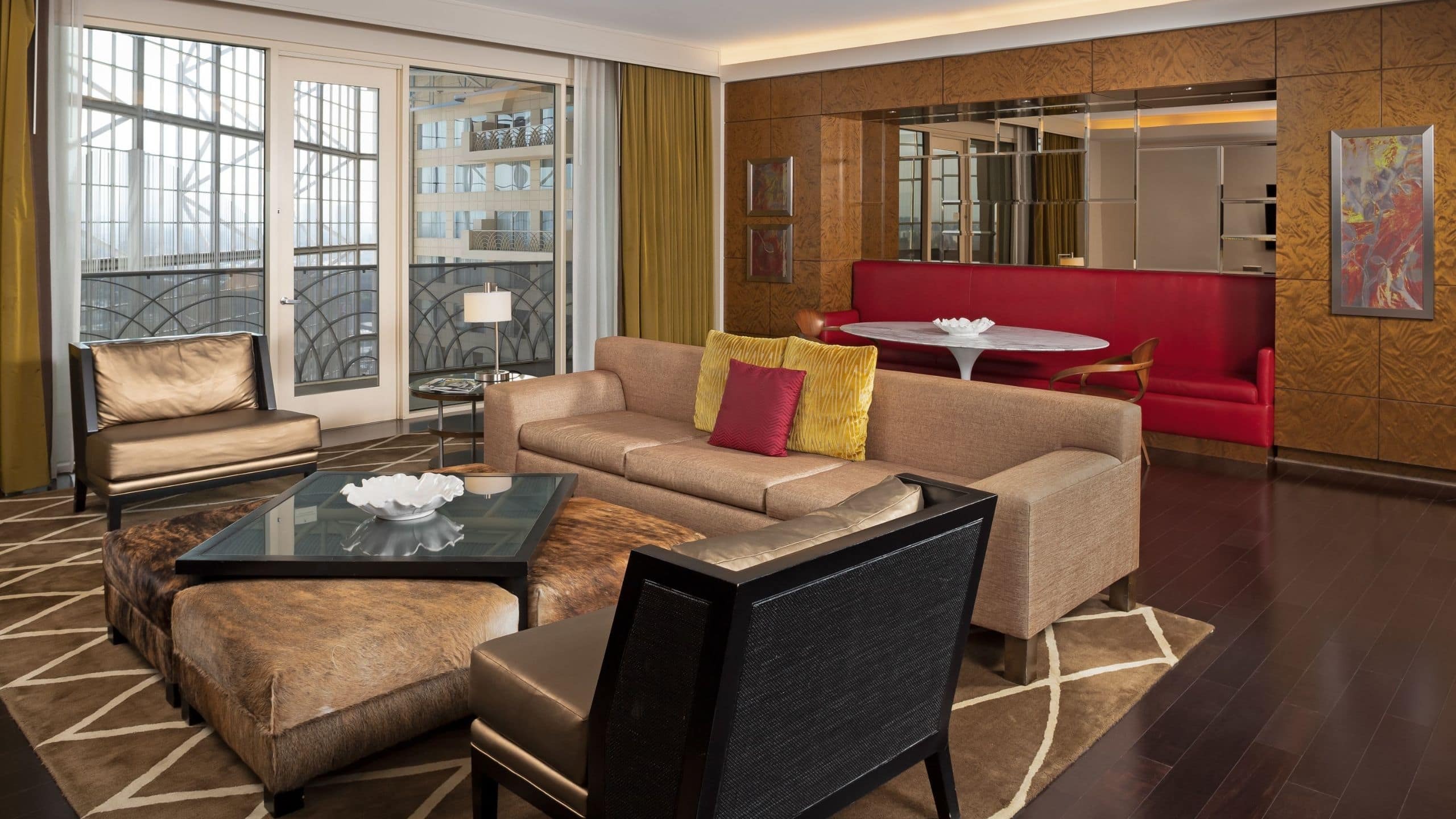 ALICA-P0380-Presidential-Living