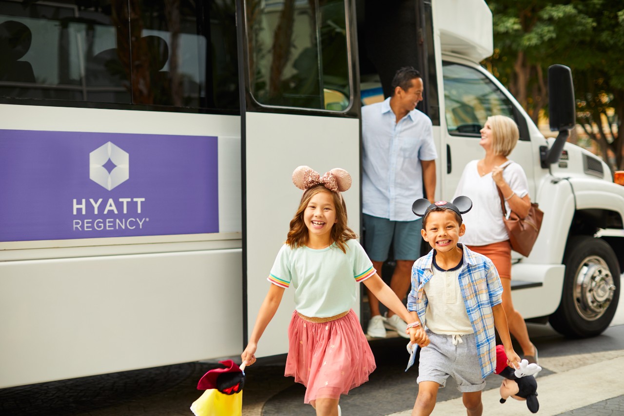 Hyatt-Regency-Orange-County-P238-Shuttle-1280x1280