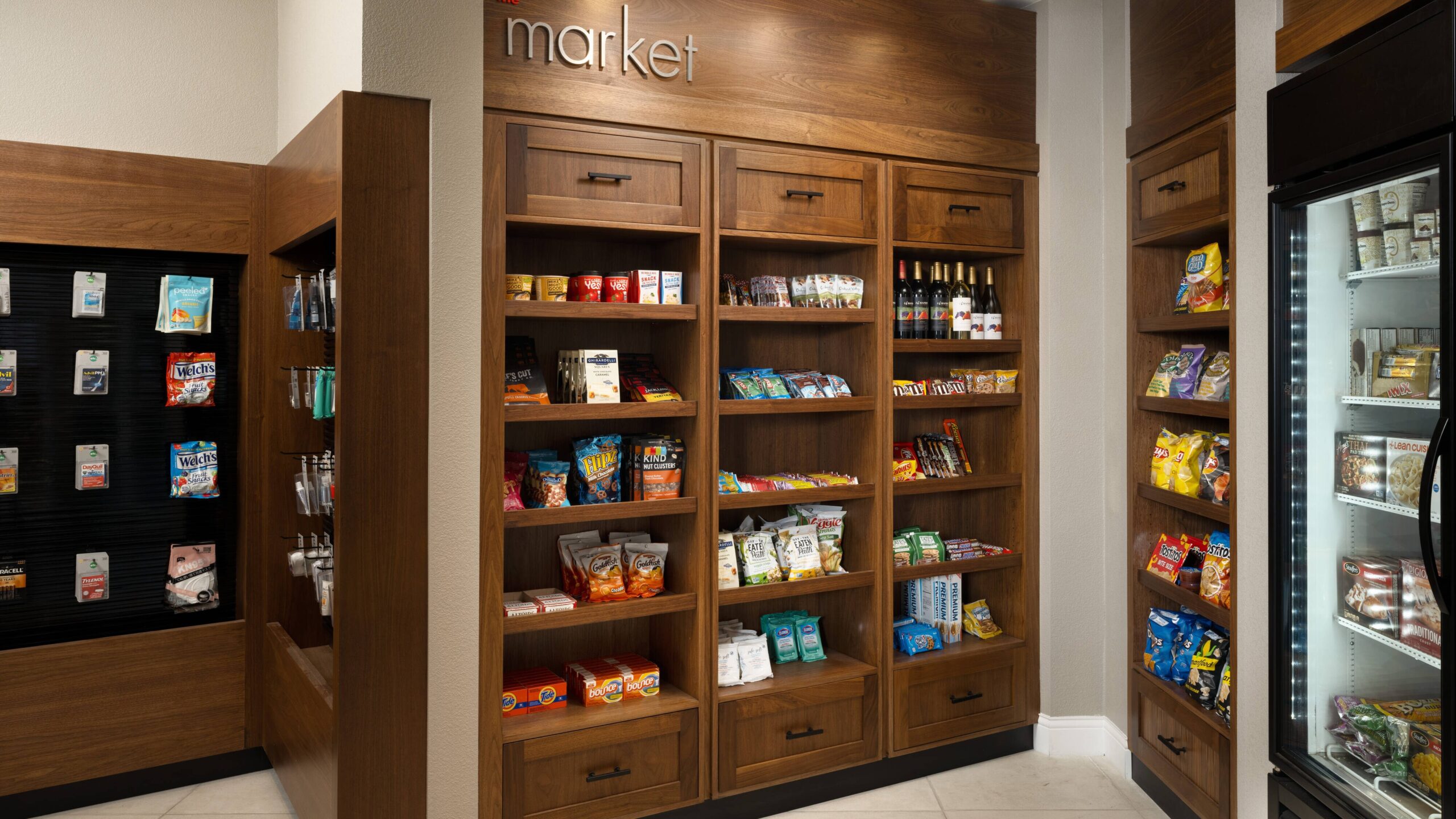 snaag-market-9732-hor-wide