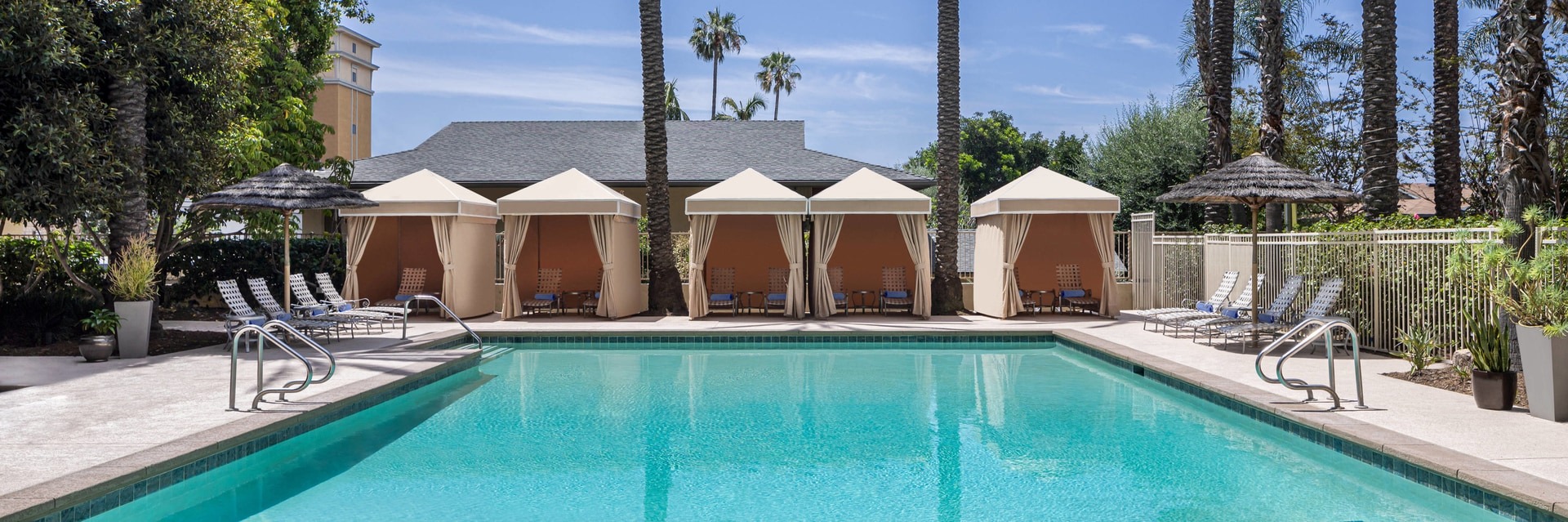 snade-pool-6896-hor-pano