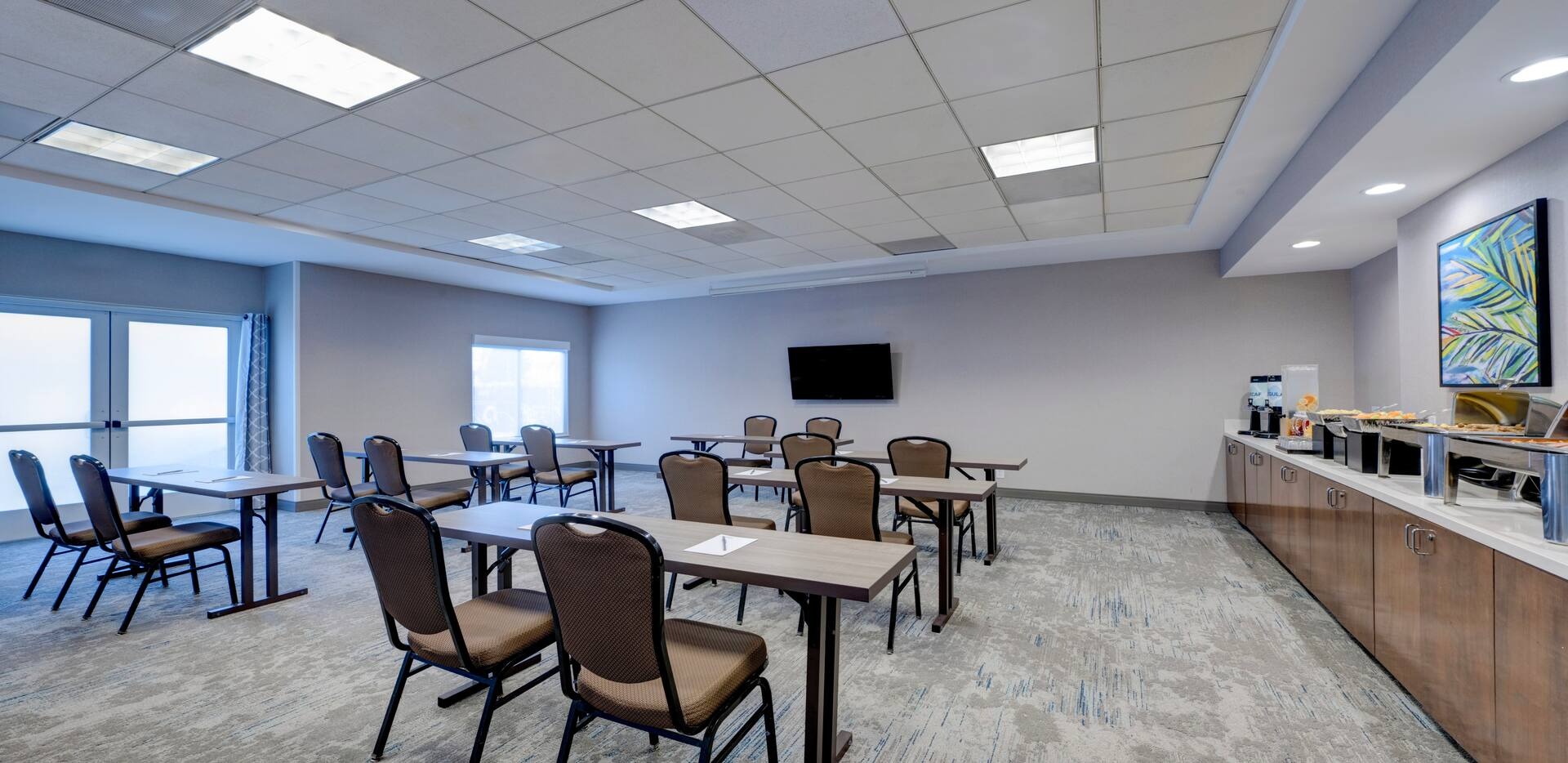snagg-meetingroom-classroom